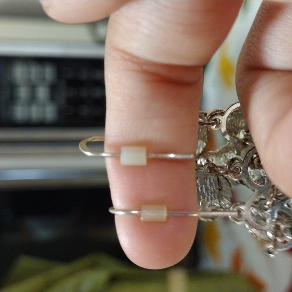 Earrings - Picture 3 of 4